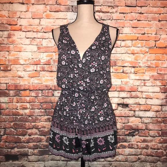 AEO Floral Romper - Picture 2 of 5